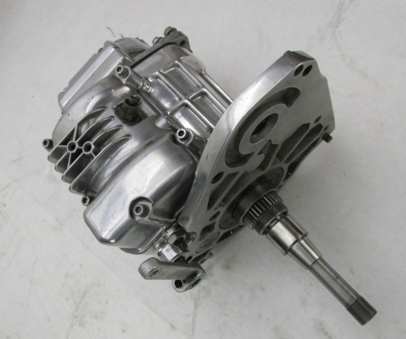 Harley Accessories Unlimited 6 Speed Polished Chrome Transmission D6560871