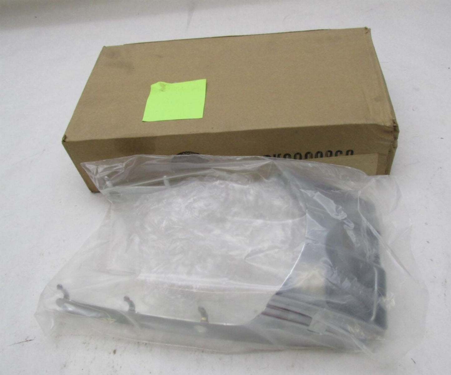Harley Davidson Genuine NOS Softail T-Lamp Bracket 69200356
