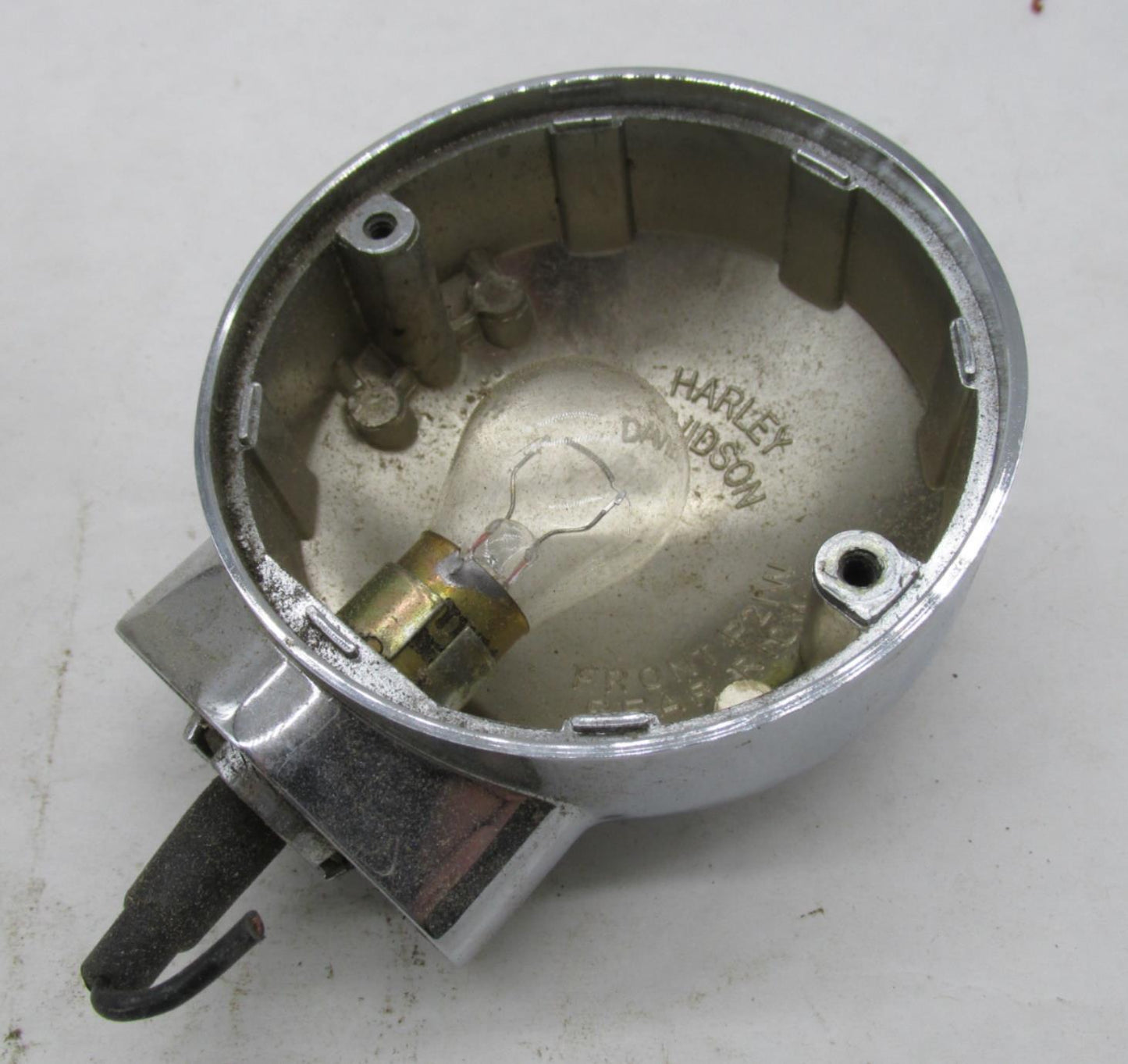 Harley-Davidson Genuine NOS Touring Softail Rear Turn Signal Housing 68402-86