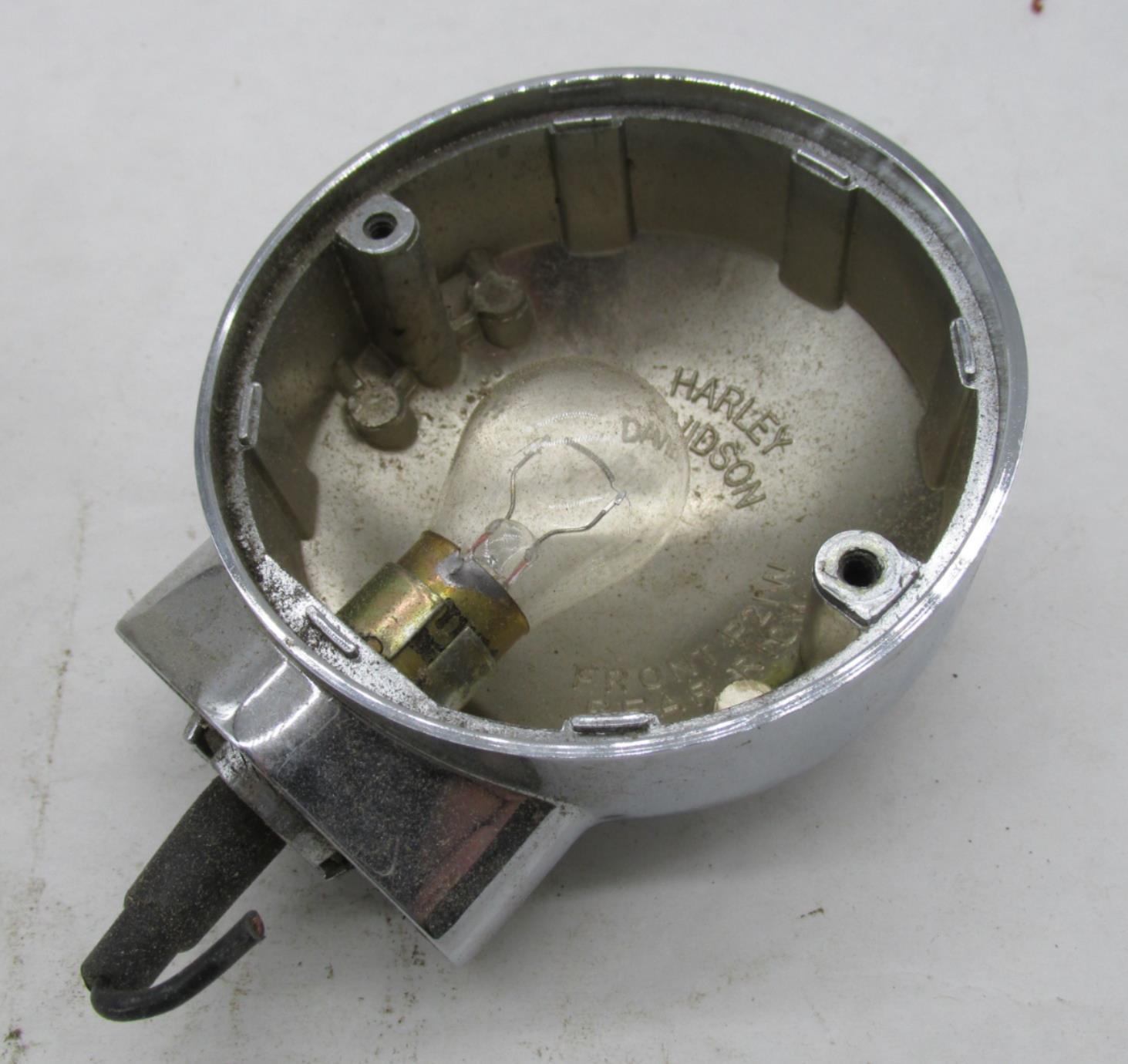 Harley-Davidson Genuine NOS Touring Softail Rear Turn Signal Housing 68402-86