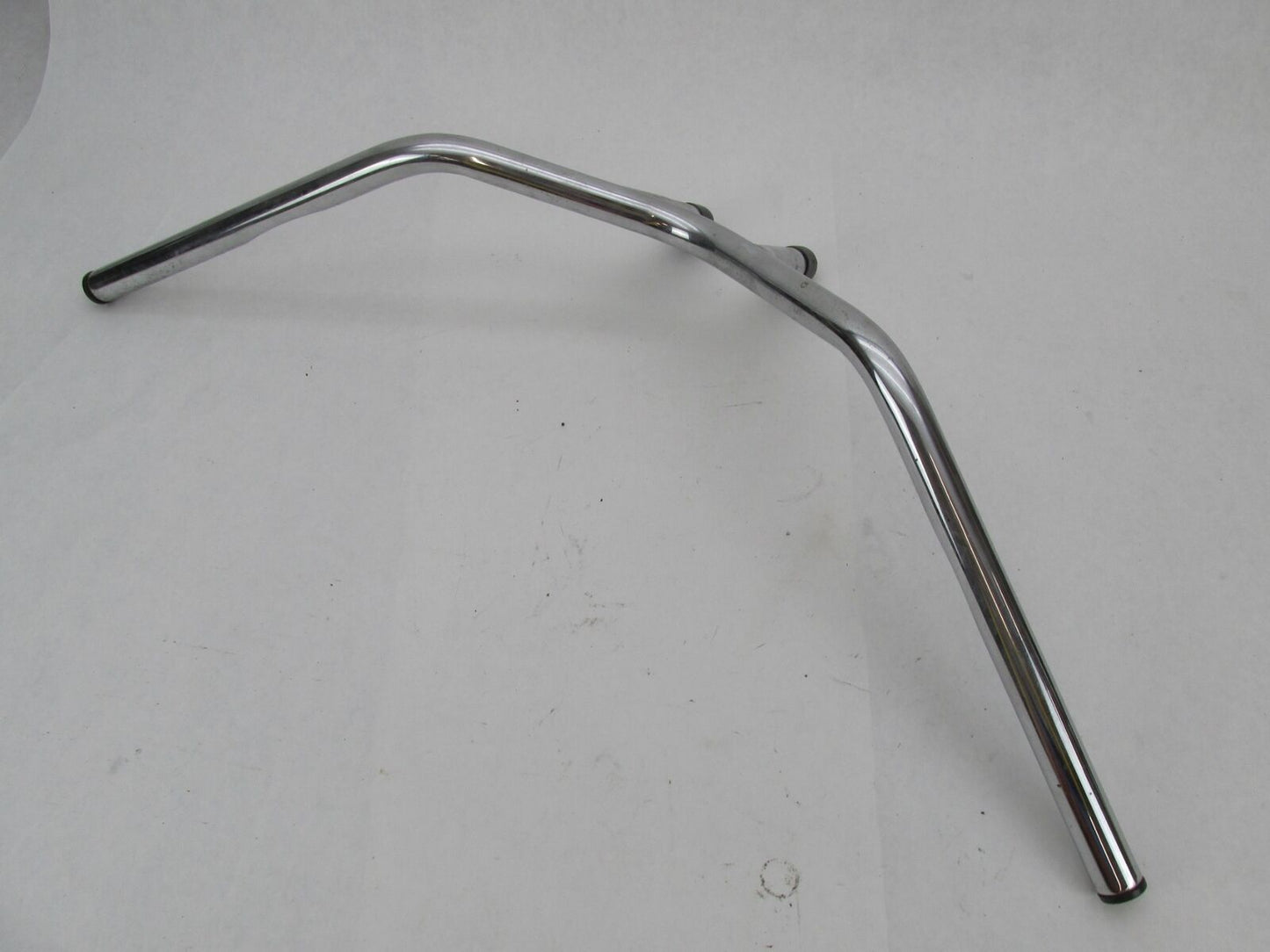 Set of Harley Davidson 1" Chrome 5.5" Center Rise T-Bars Handlebars