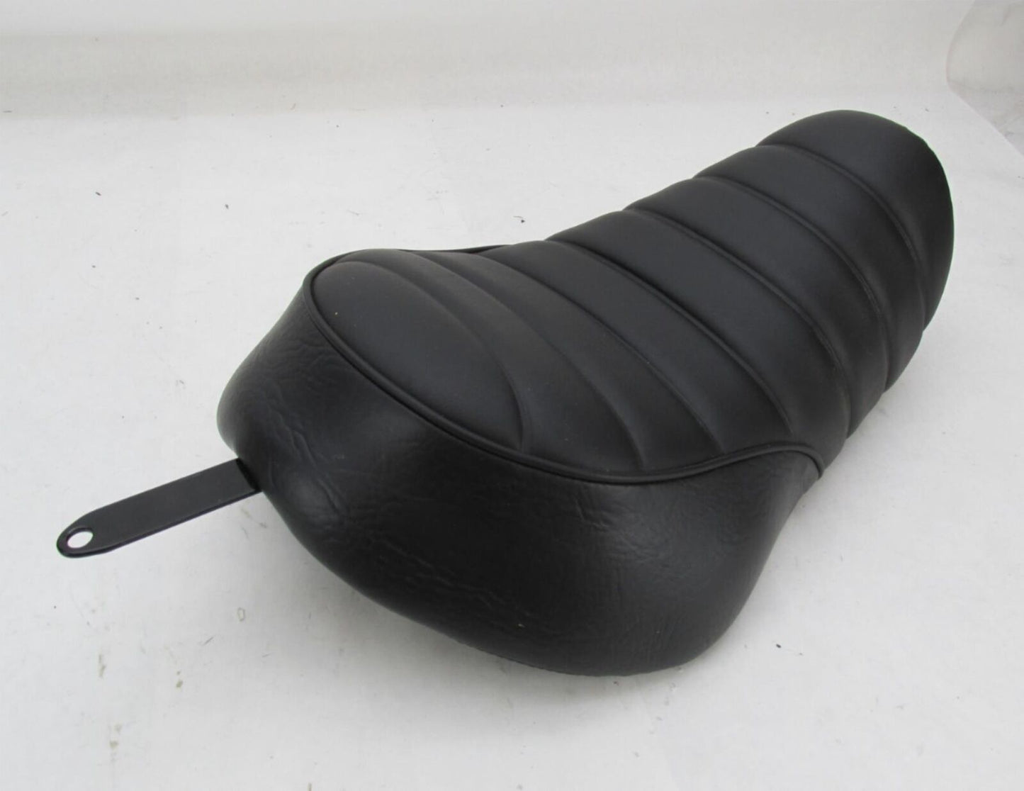 Harley-Davidson Genuine Sportster 2016-21 Black Ribbed Solo Seat 52000195