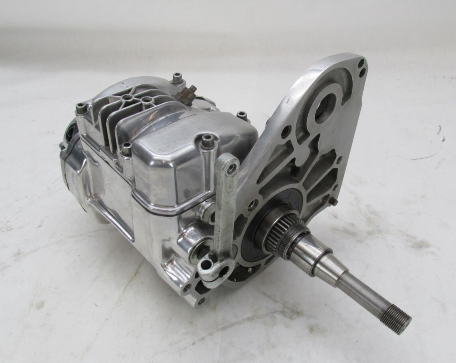 Harley Accessories Unlimited 6 Speed Polished Chrome Transmission D6560871