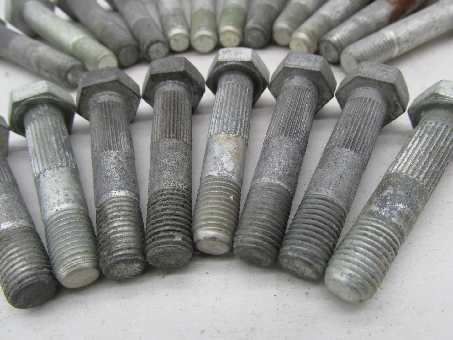 Lot of 20 Harley-Davidson Genuine NOS Aermacchi Cushion Sprocket Bolts 41499-61P