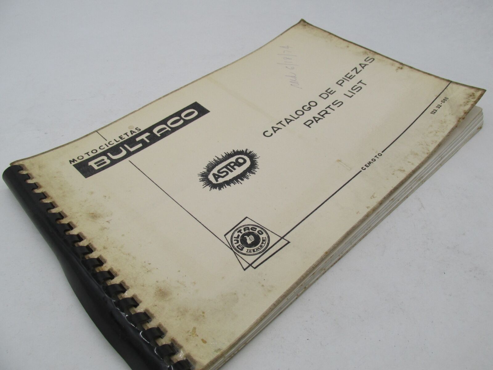 Bultaco Original Factory 1974 Astro Parts List Catalog Book 123.32-066