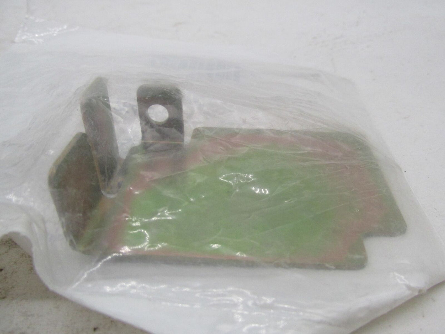 Harley Davidson Genuine NOS FLH GPS Bracket 76455-06