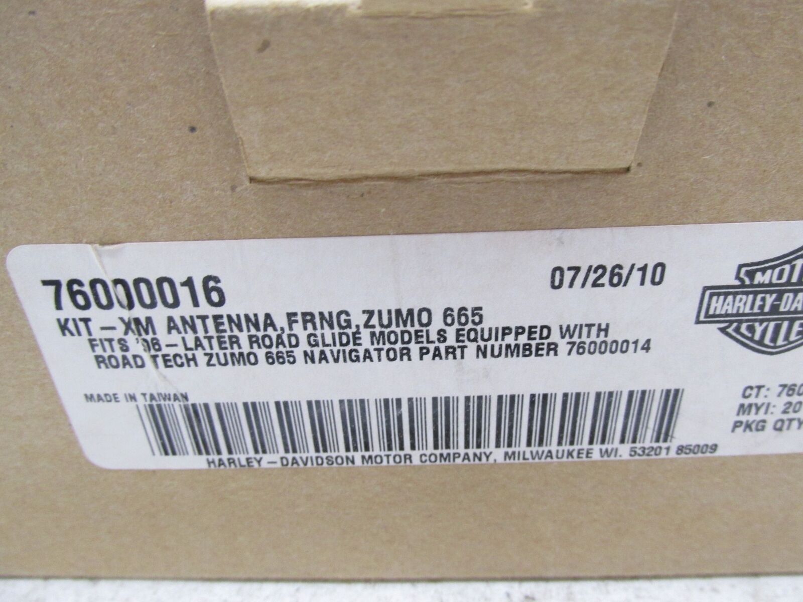 Harley Davidson Genuine NOS XM Zumo 665 Road Glide Antenna Fairing Kit 76000016