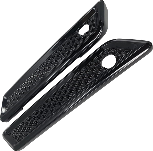 Covingtons Saddlebag Hinge Covers Black Diamondback C3010-B
