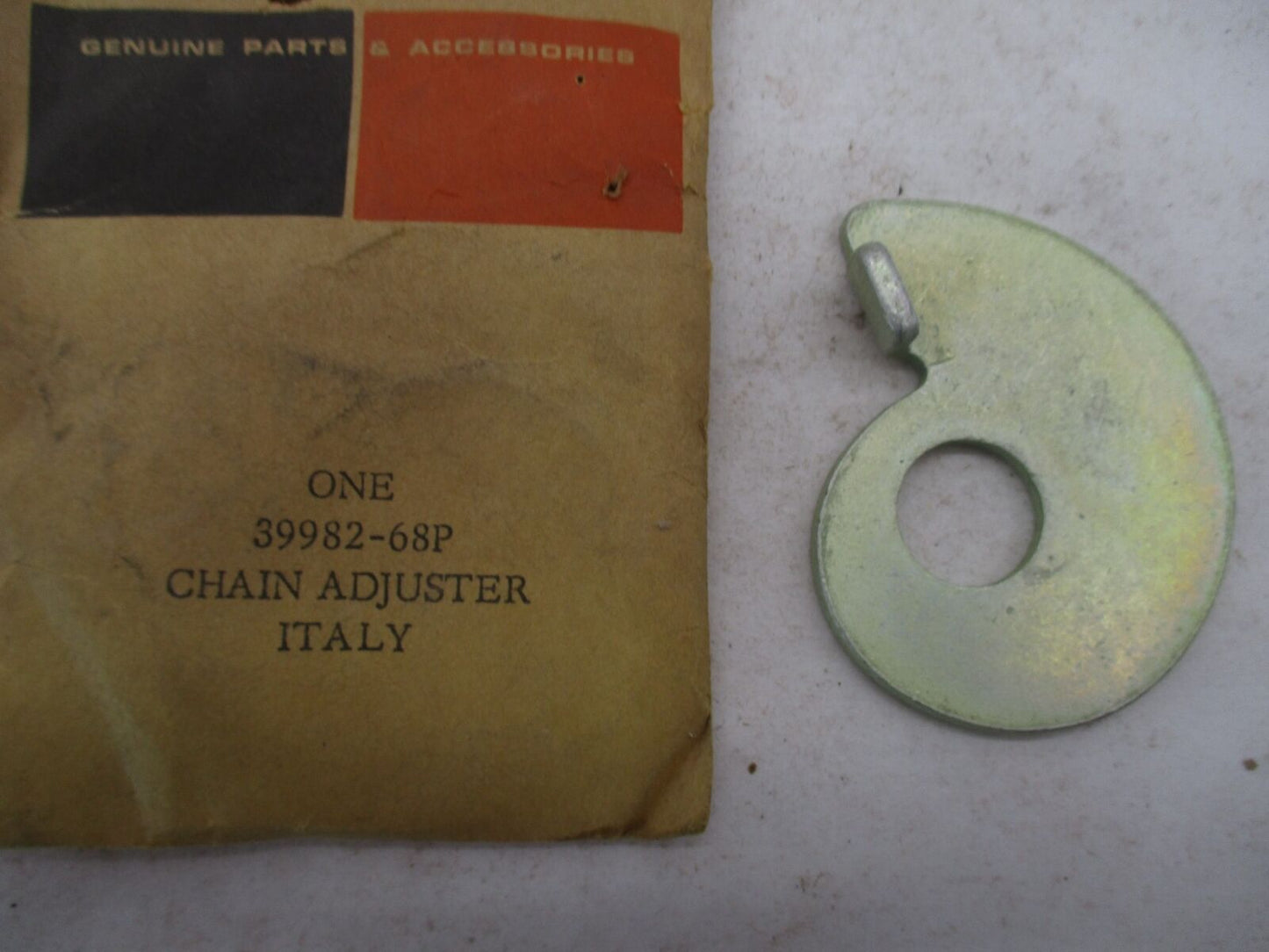 Harley-Davidson Genuine NOS Aermacchi Right Chain Adjuster Cam 39982-68P