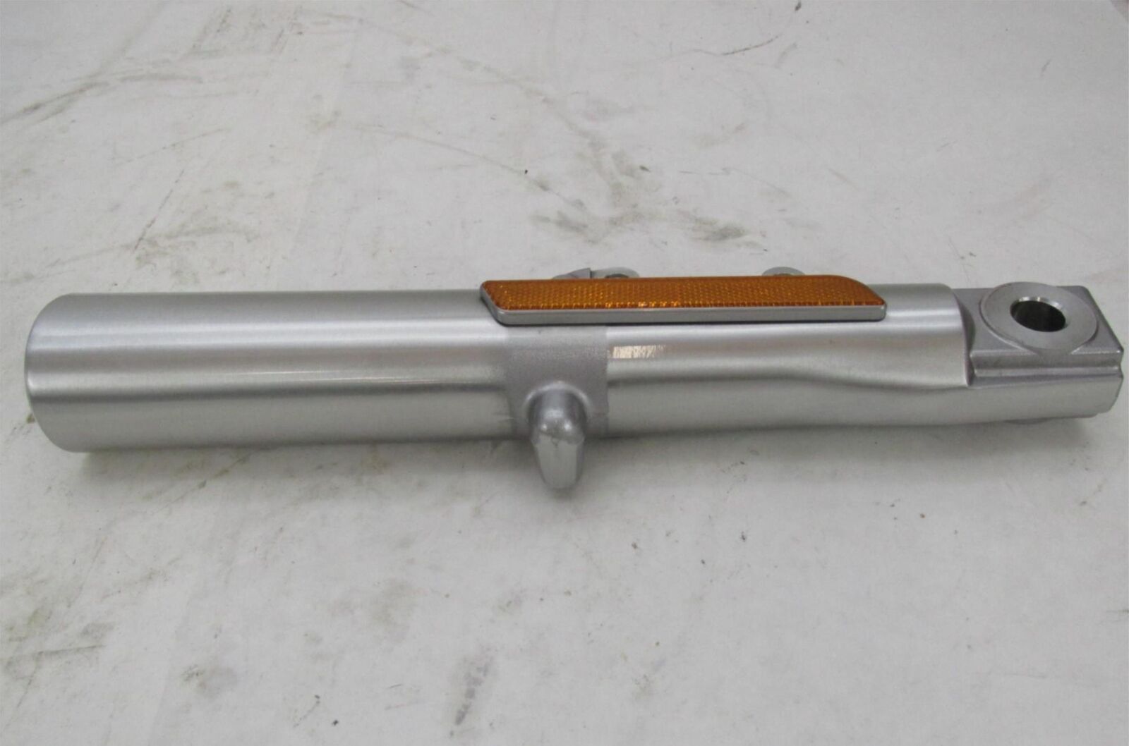 Harley Davidson Genuine Stock Left Lower Fork Leg Slider 46495-09 G5B3-10-L