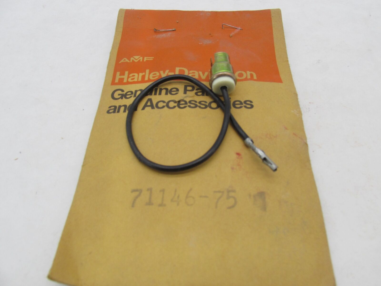 Harley-Davidson Genuine NOS Dyna Sportster XL FX Bulb Socket & Wire 71146-75