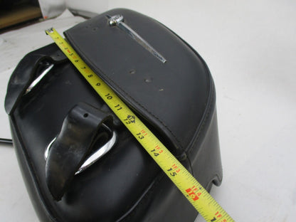 Harley Davidson Genuine 00-06 Softail Fatboy Saddlebag with Bracket 90452-04