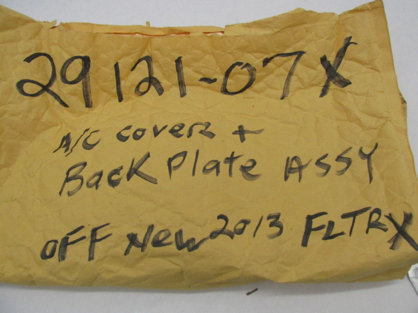 Harley Davidson Genuine Oval Air Cleaner Cover & Bracket Assembly 29121-07