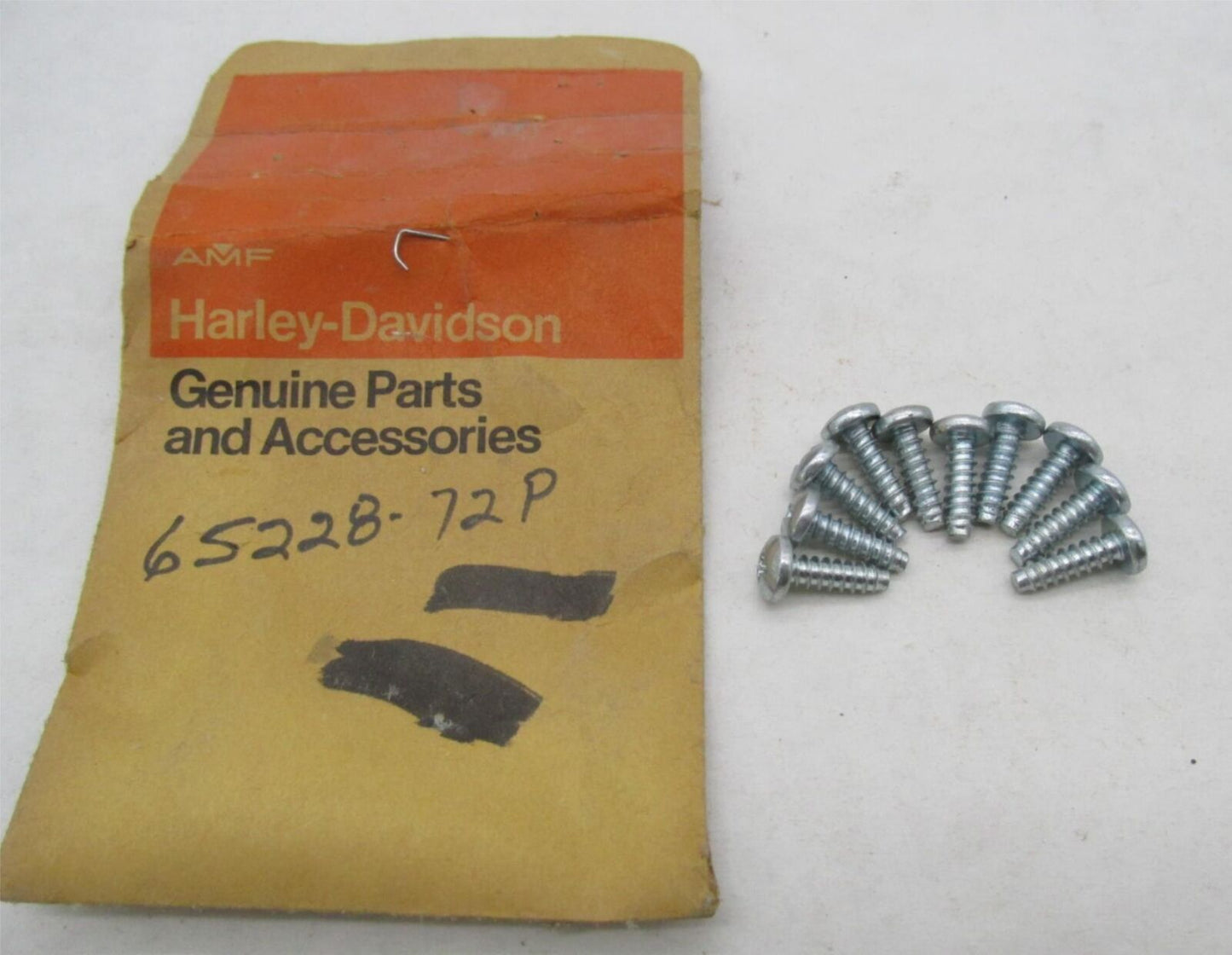 Lot of 10 Harley Genuine NOS Aermacchi MC-65 Muffler Shield Screws 65228-72P