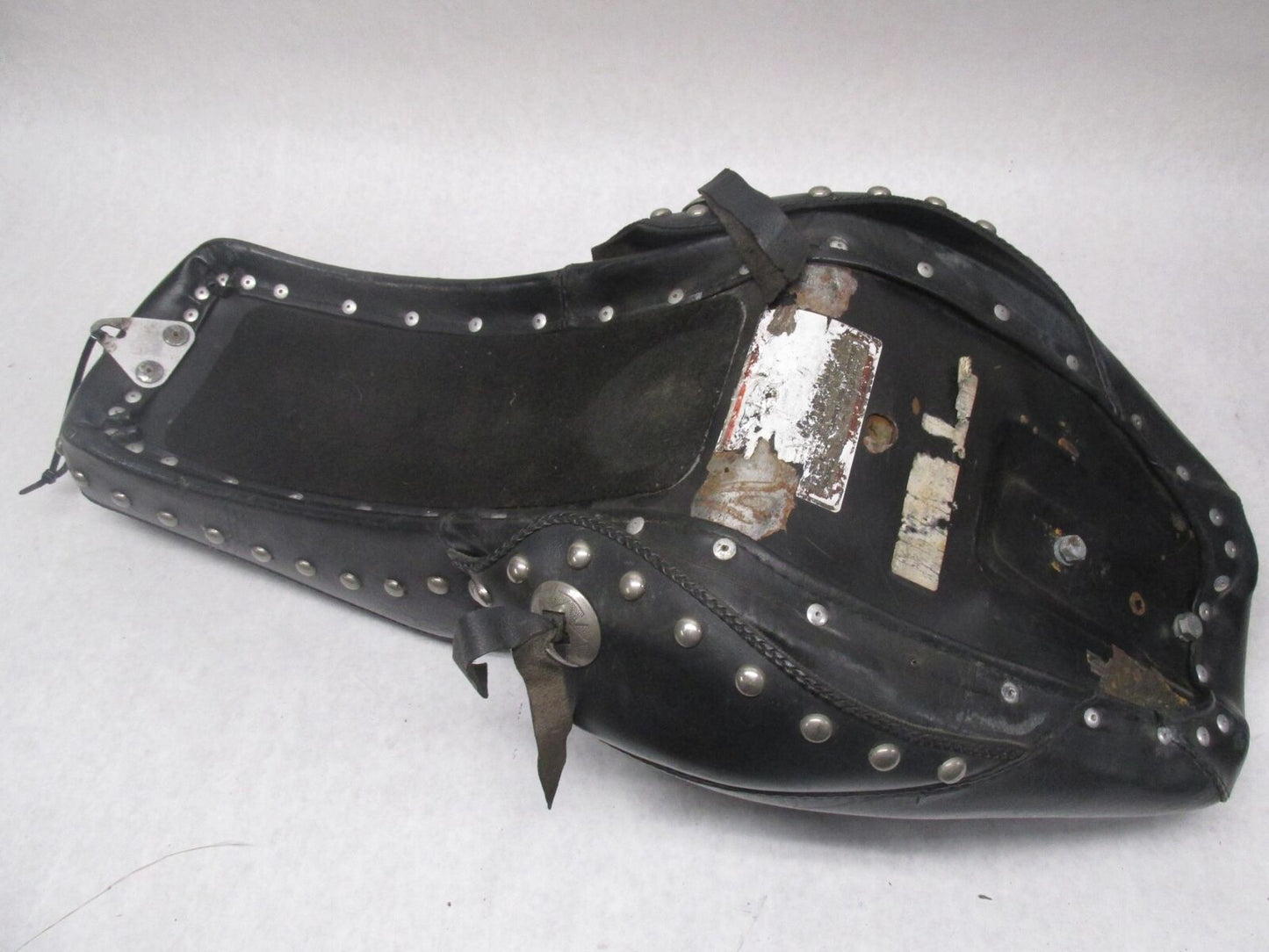 Harley Davidson Vintage Ironhead Sportster XLH XLCH Mustang Studded Seat Seat