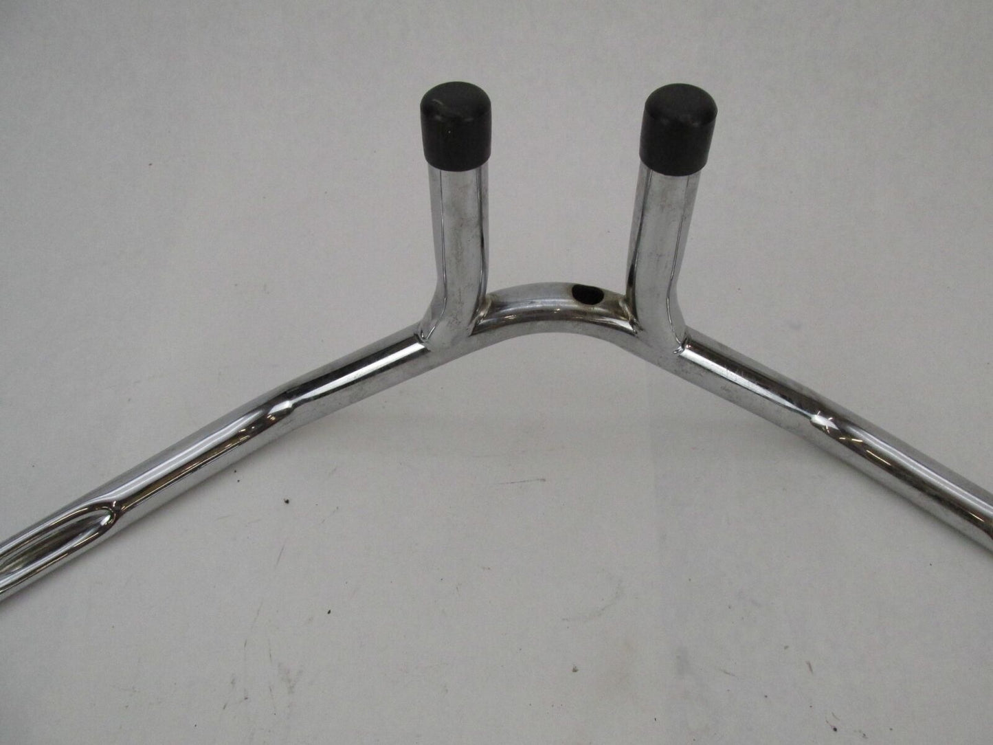 Set of Harley Davidson 1" Chrome 5.5" Center Rise T-Bars Handlebars