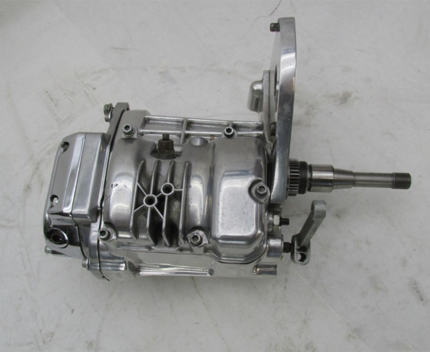 Harley Accessories Unlimited 6 Speed Polished Chrome Transmission D6560871