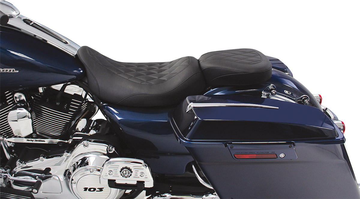 Mustang Wide Tripper Solo and Rear Seats Black 76694