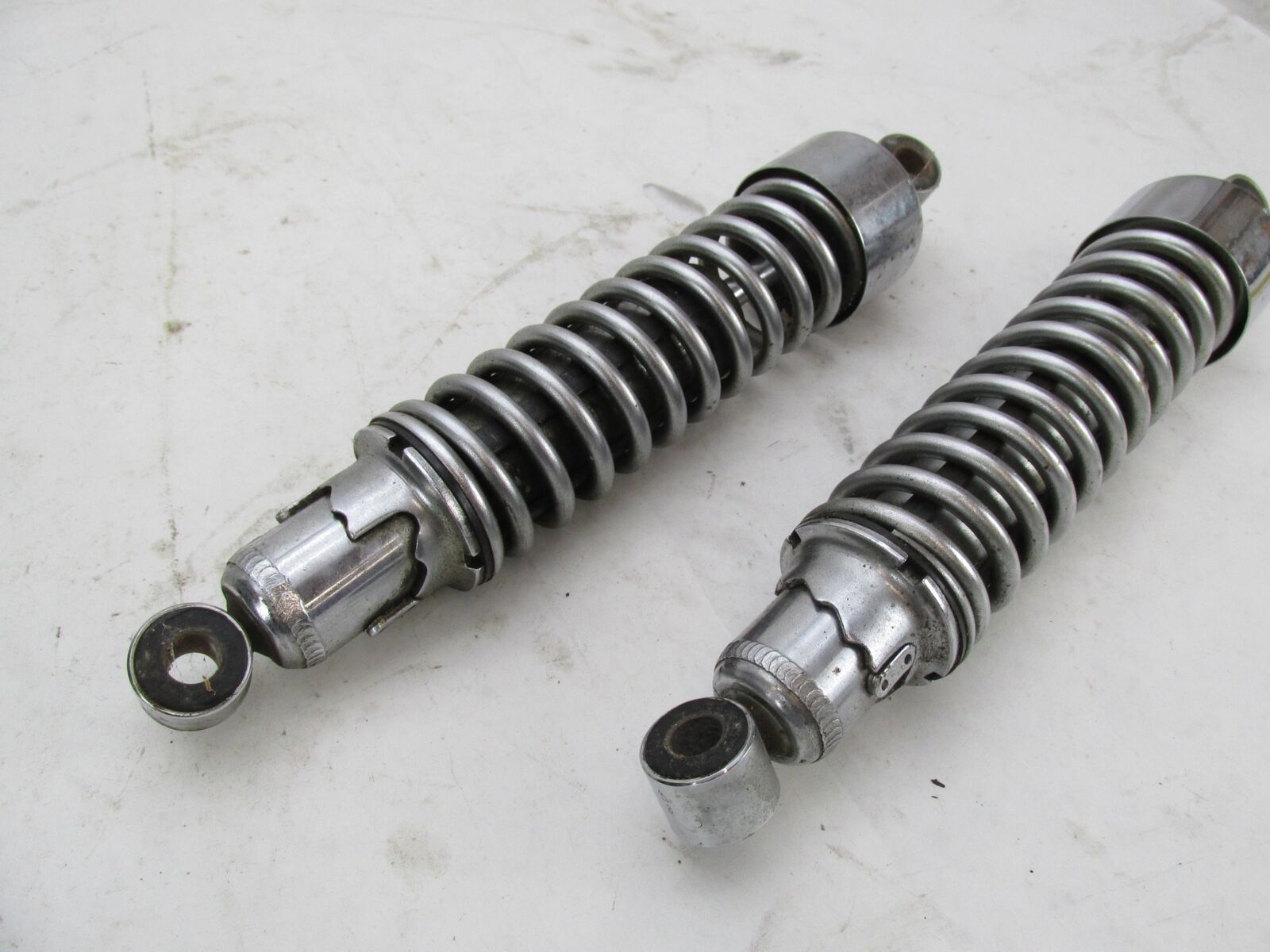 Pair of Harley Davidson 1988-91 Sportster XL 1200 883 Rear Shocks