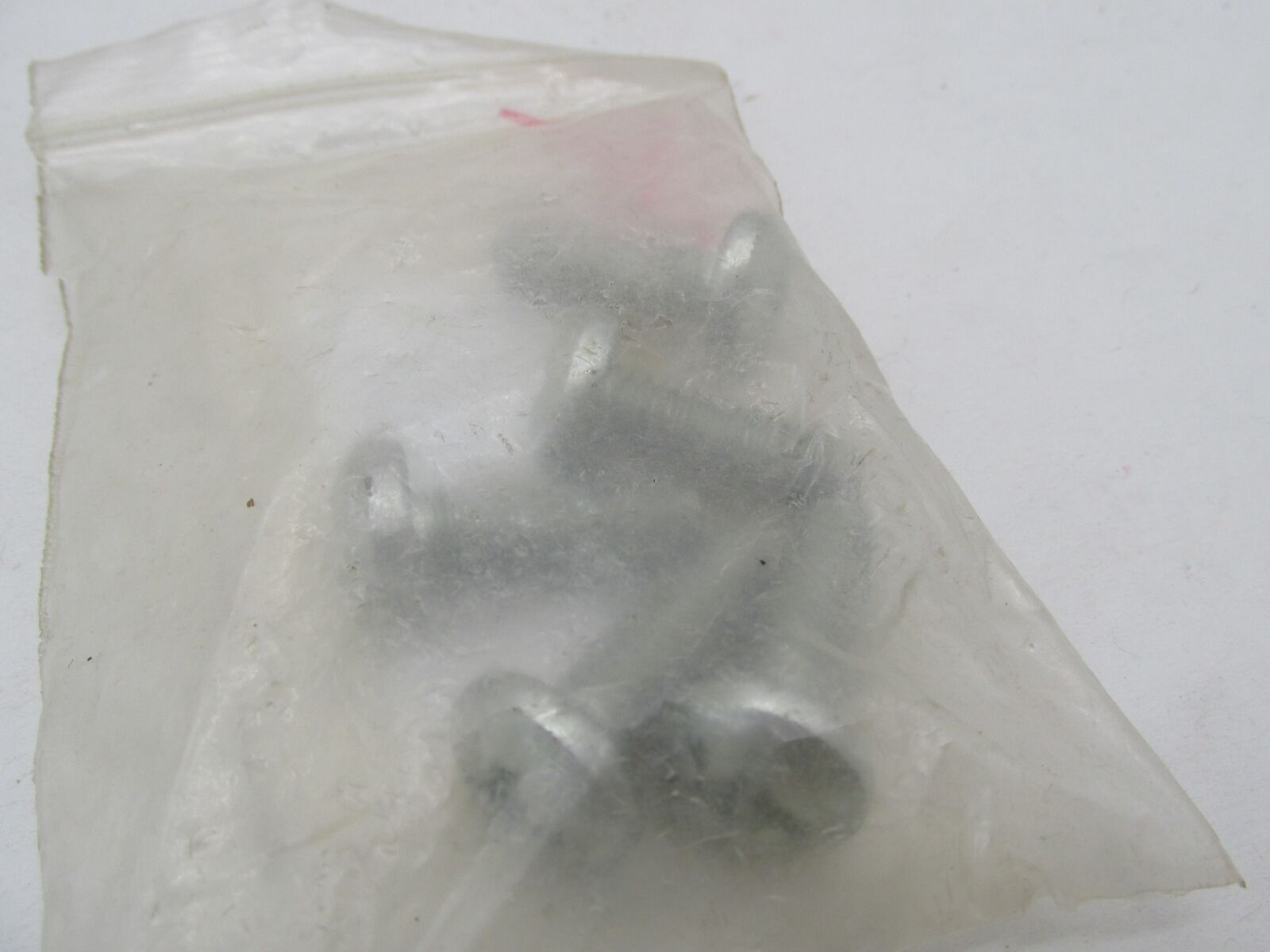 Lot of 5 Harley Davidson Genuine NOS Screws 2003