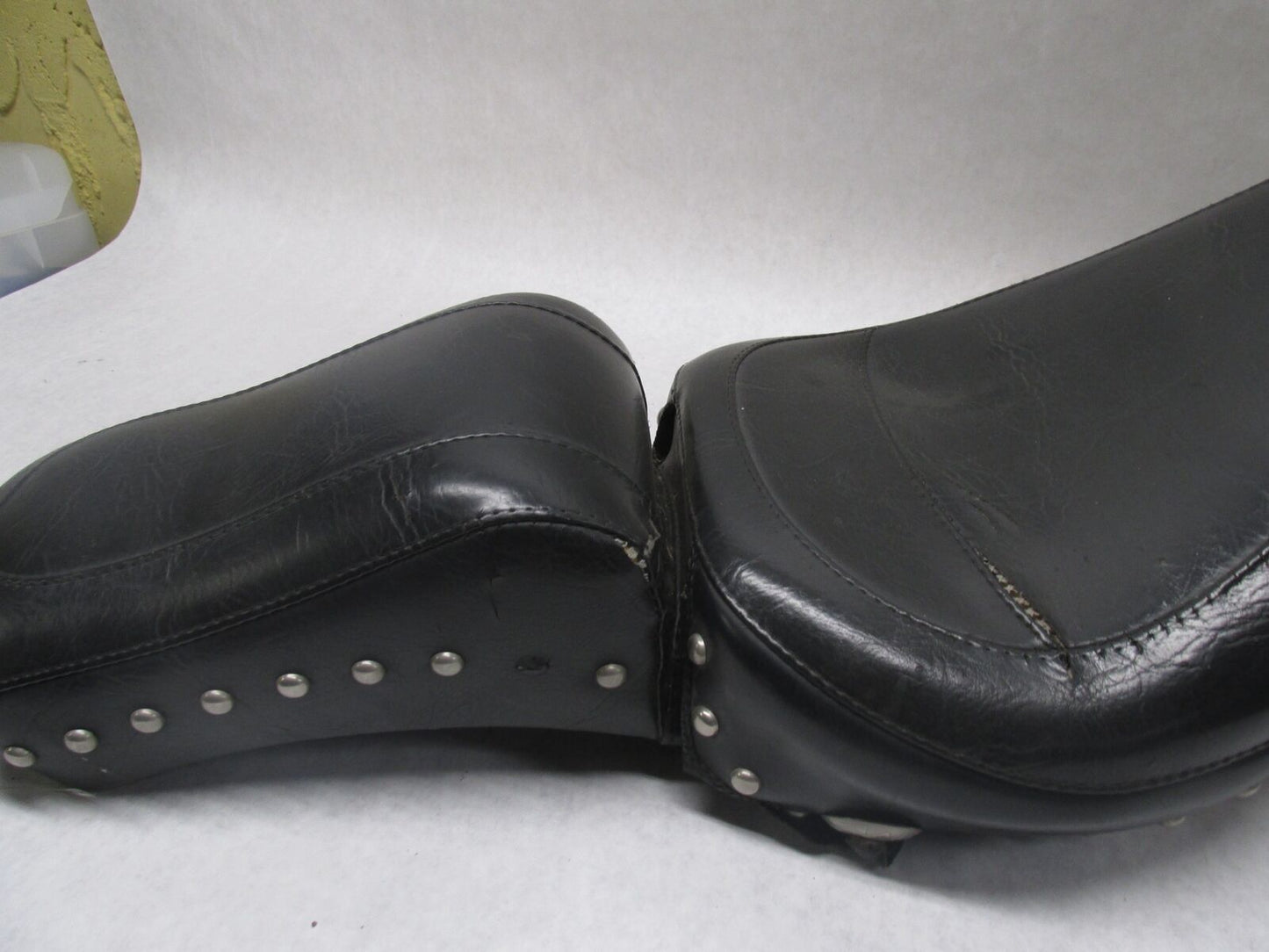 Harley Davidson Vintage Ironhead Sportster XLH XLCH Mustang Studded Seat Seat