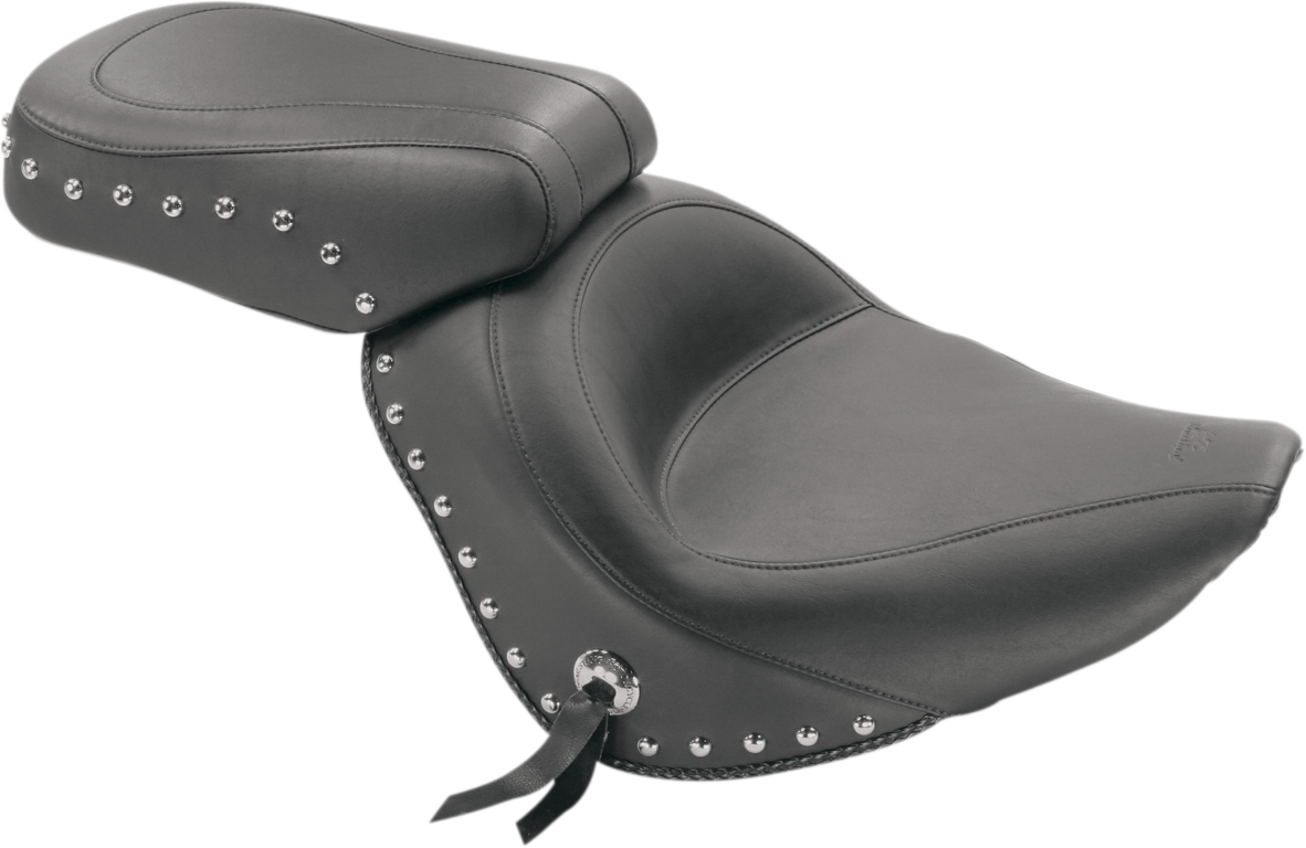 Mustang Studded Solo Seat 76240