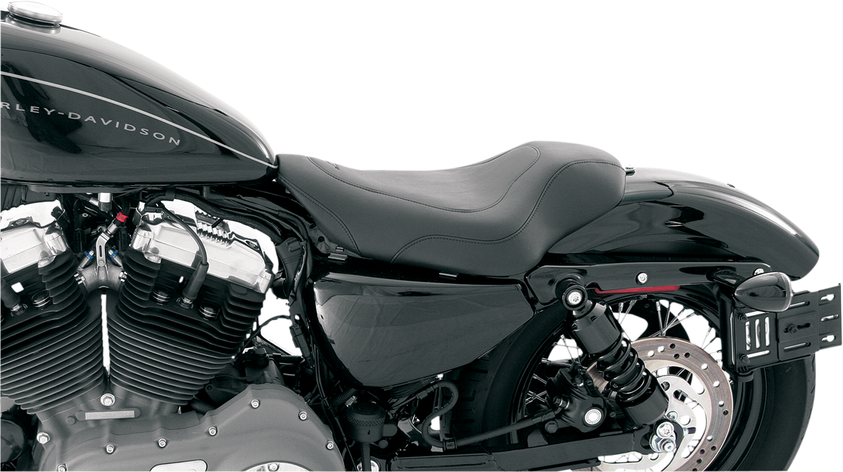 Mustang Tripper Solo Seat 76570