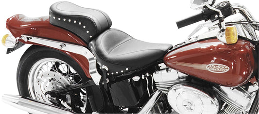 Mustang Original Studded Seat 75303