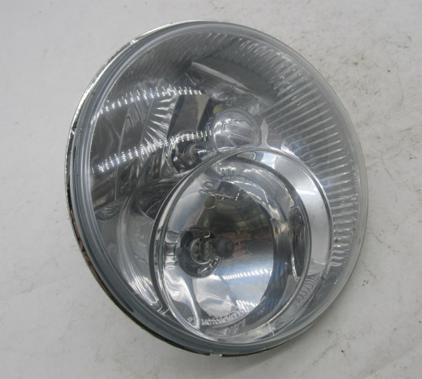 Harley-Davidson Genuine Touring Adaptive Halogen Headlight Assembly 585492