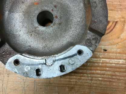 Briggs & Stratton Cast Iron Engine Flywheel Magneto N5A 67 large fins Nice