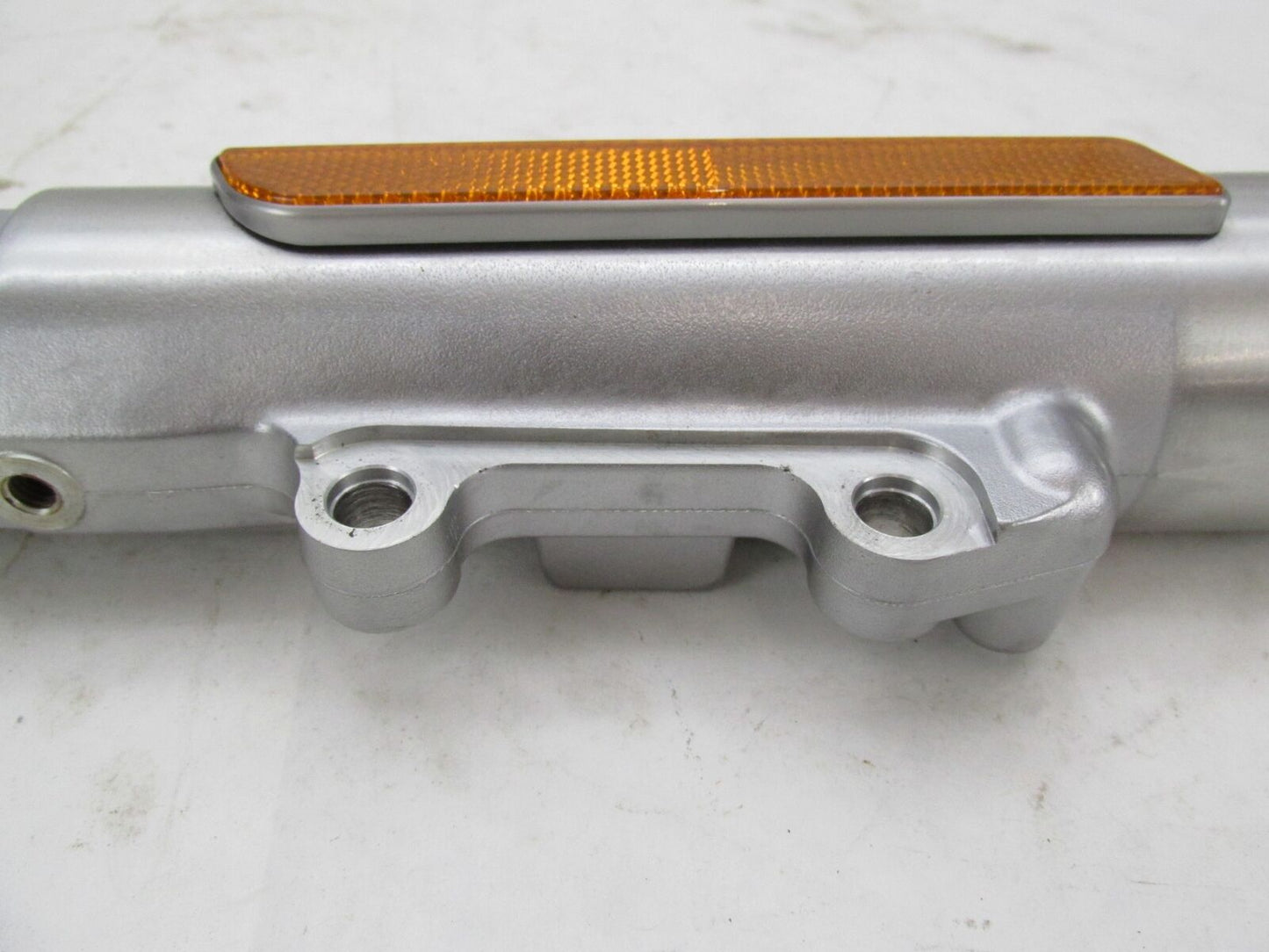 Harley Davidson Genuine Stock Showa Lower Fork Slider 46495-09 G5B3-10-L
