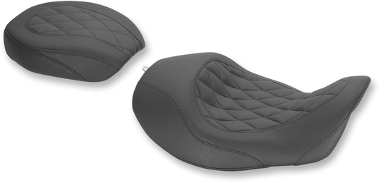 Mustang Wide Tripper Forward Solo Seat Black 76710
