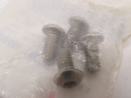 Lot of 4 Harley Davidson Buell Genuine NOS Torx Screws AA0404.10CSS