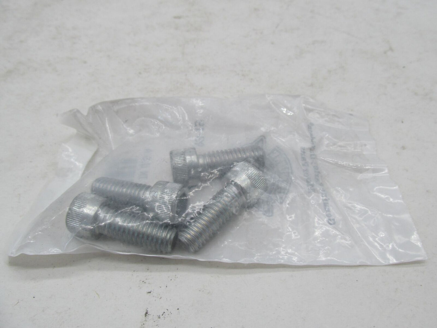 Lot of 4 Harley-Davidson Genuine NOS Hex Socket Head Grade 8 Screws 861A