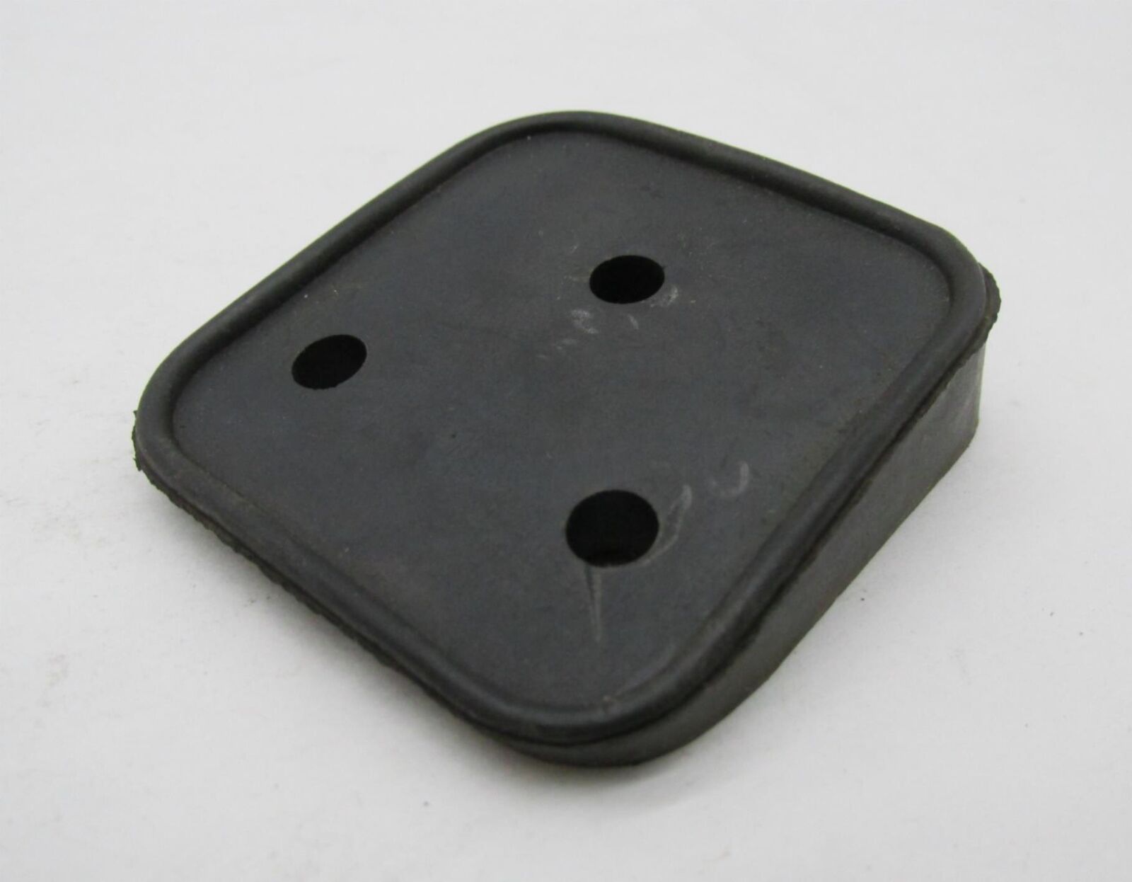 Harley-Davidson Dyna 3 Hole License Plate Rubber Mount Bracket Wedge Block