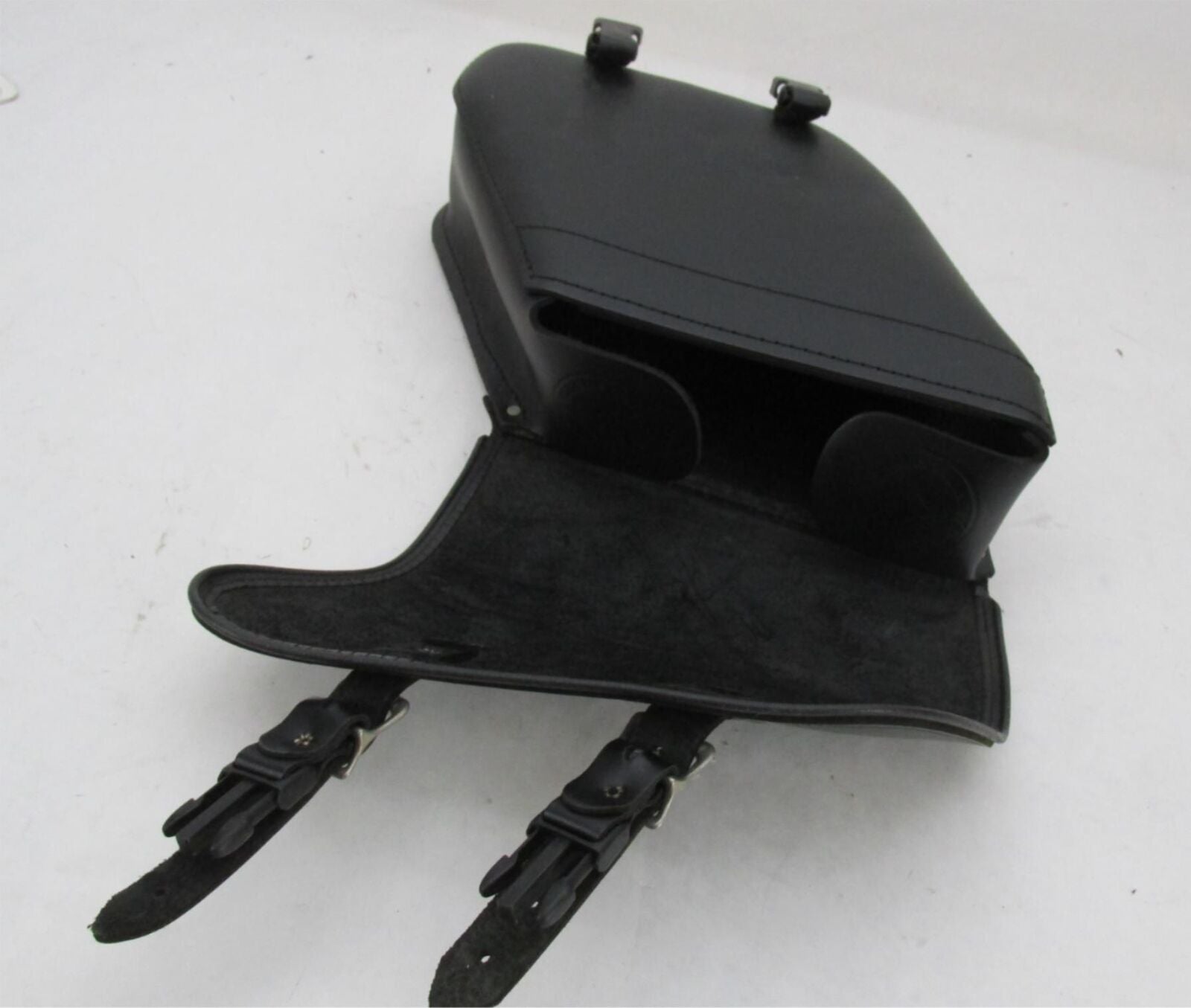 The Leatherworks Harley Davidson Single Left Side Saddlebag with Hardware