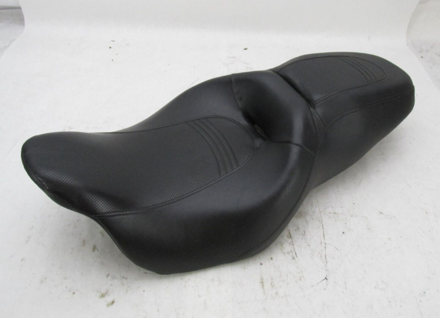 Harley Davidson Genuine Stock Touring Road King Electra Glide Black Seat