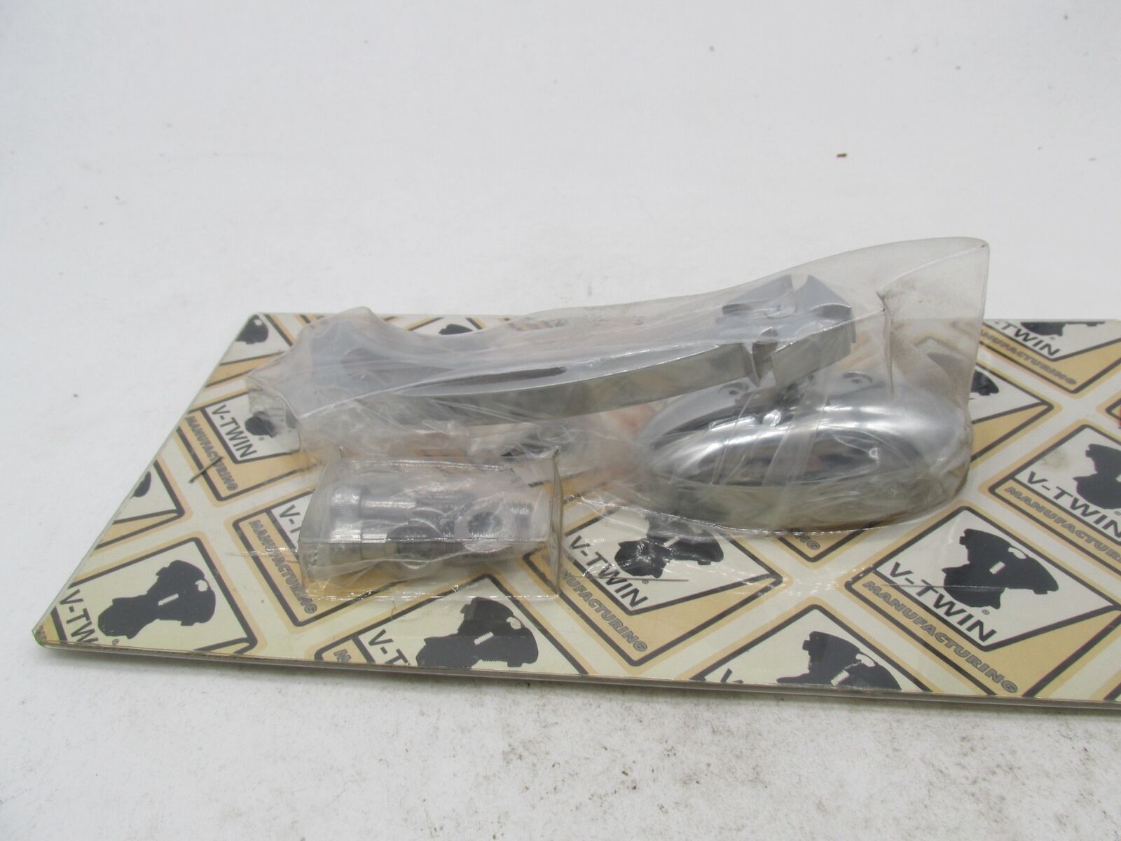 V-Twin Chrome Universal Oval Mirror with Visor with Cross Head Stem 34-0123