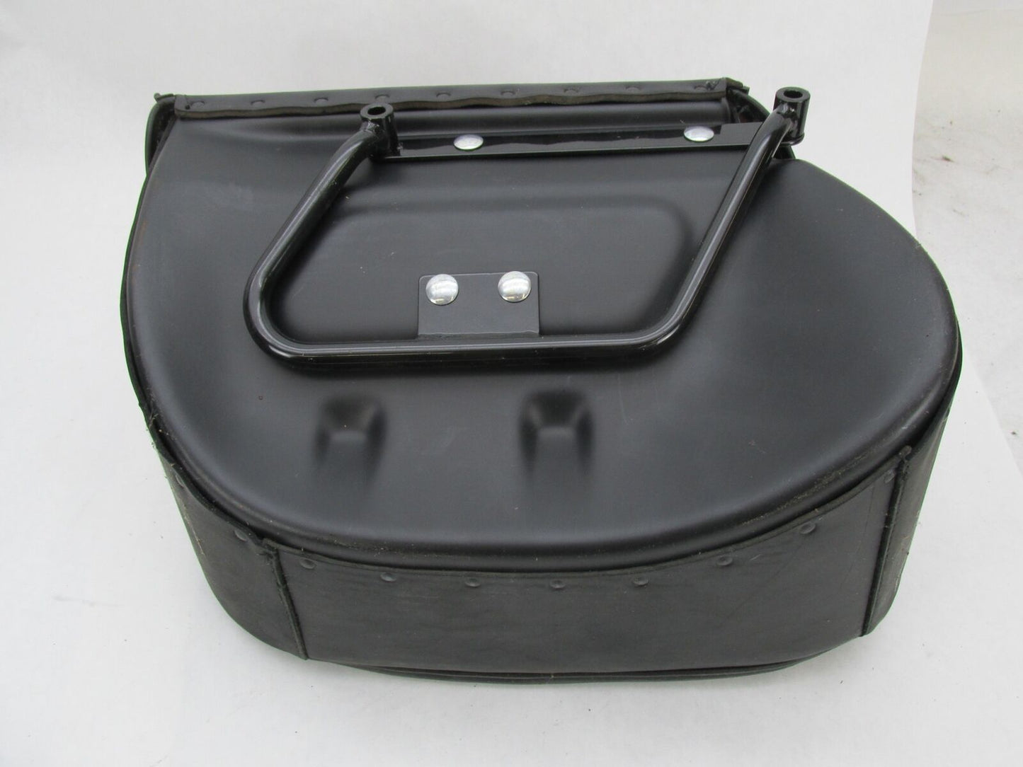 Harley-Davidson NOS 2000-Up Softail FXST Large Capacity LTR Saddlebags 90114-00