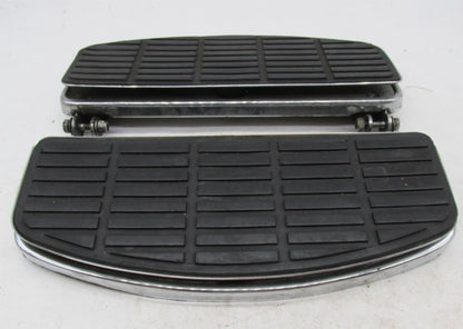 Pair of Harley-Davidson Genuine Driver Floorboards Base Plates and Rubber Pads