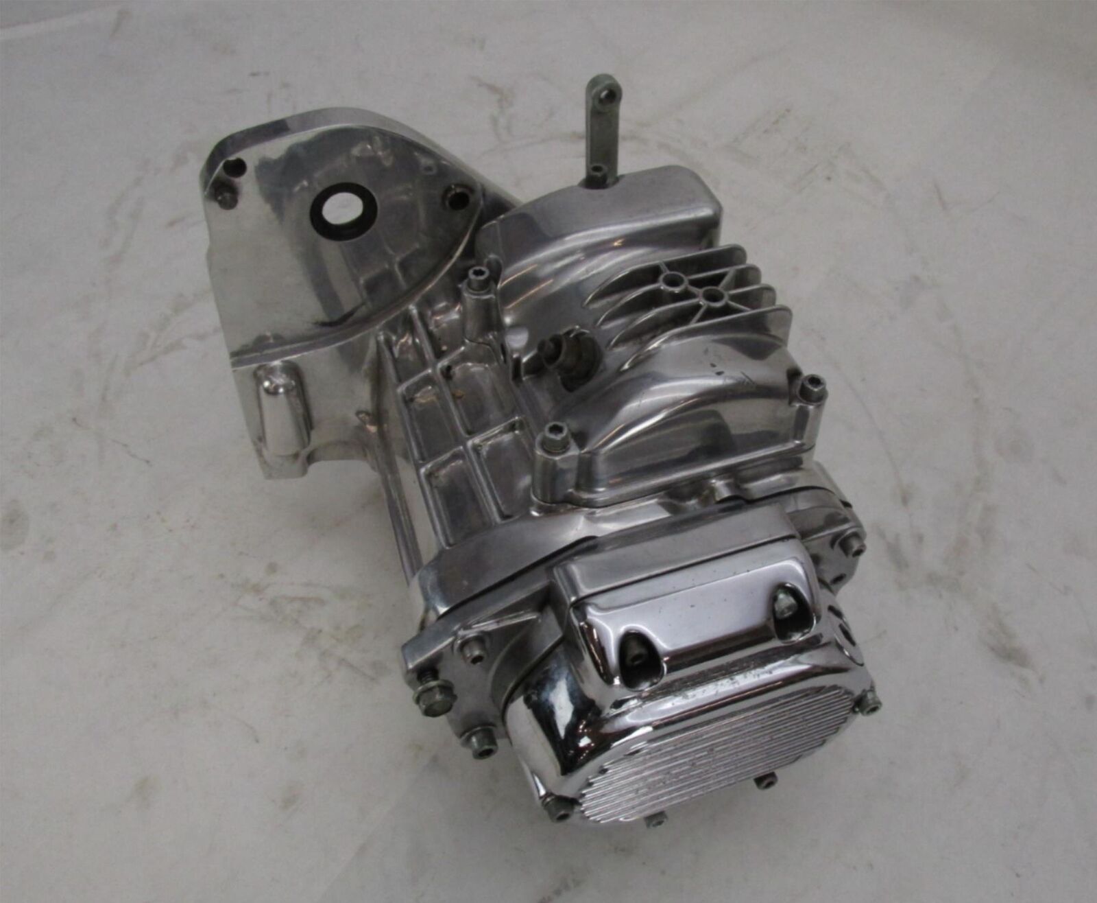 Harley Accessories Unlimited 6 Speed Polished Chrome Transmission D6560871