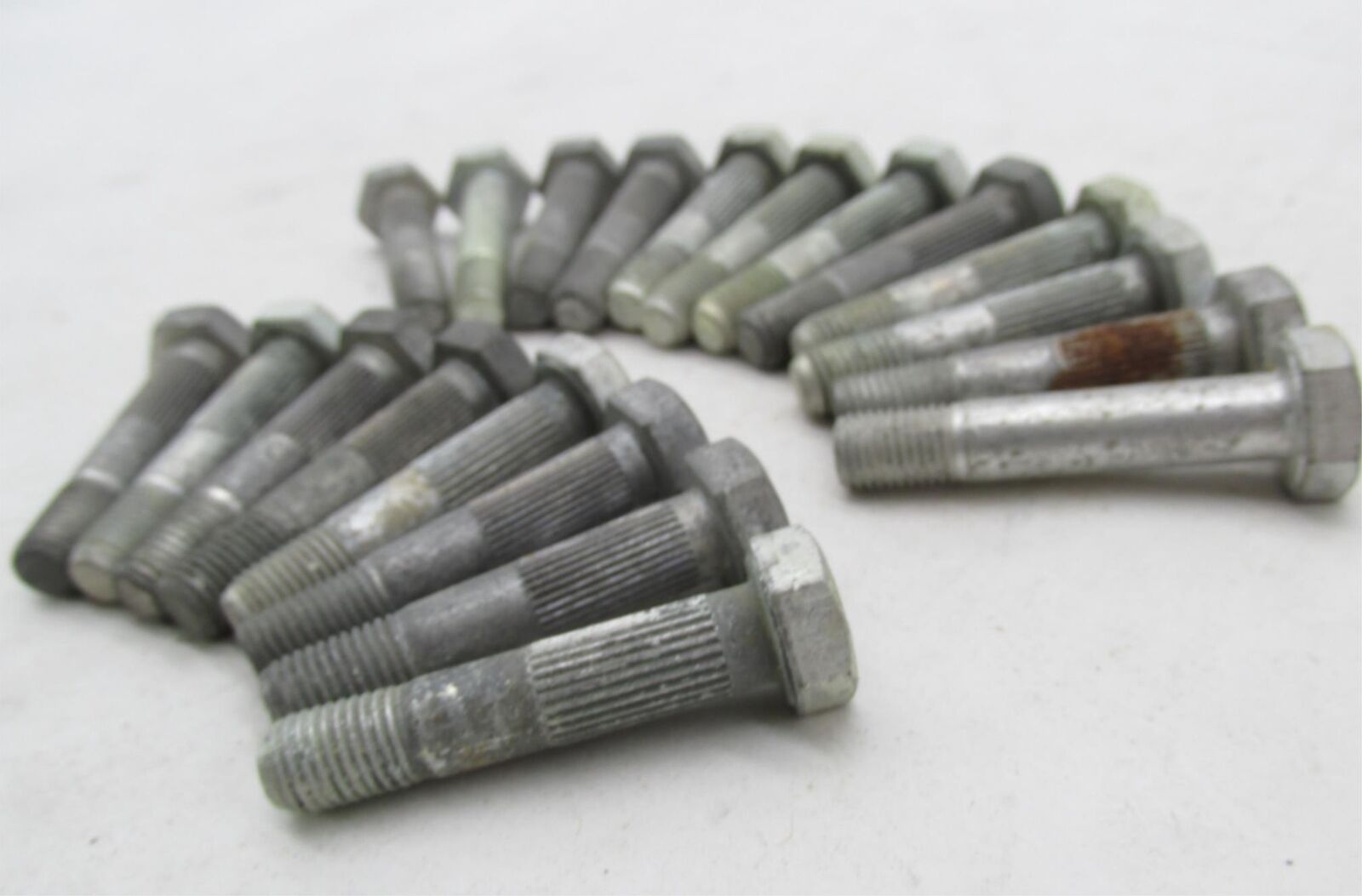 Lot of 20 Harley-Davidson Genuine NOS Aermacchi Cushion Sprocket Bolts 41499-61P