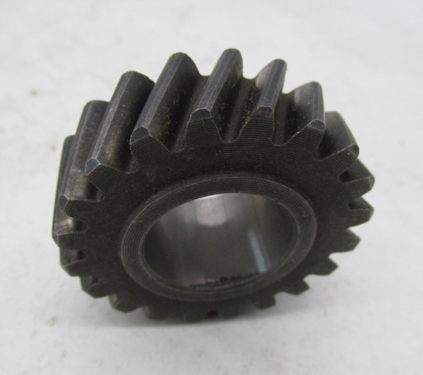 Harley Davidson Aermacchi NOS Transmission Gear Drive 37458-75P