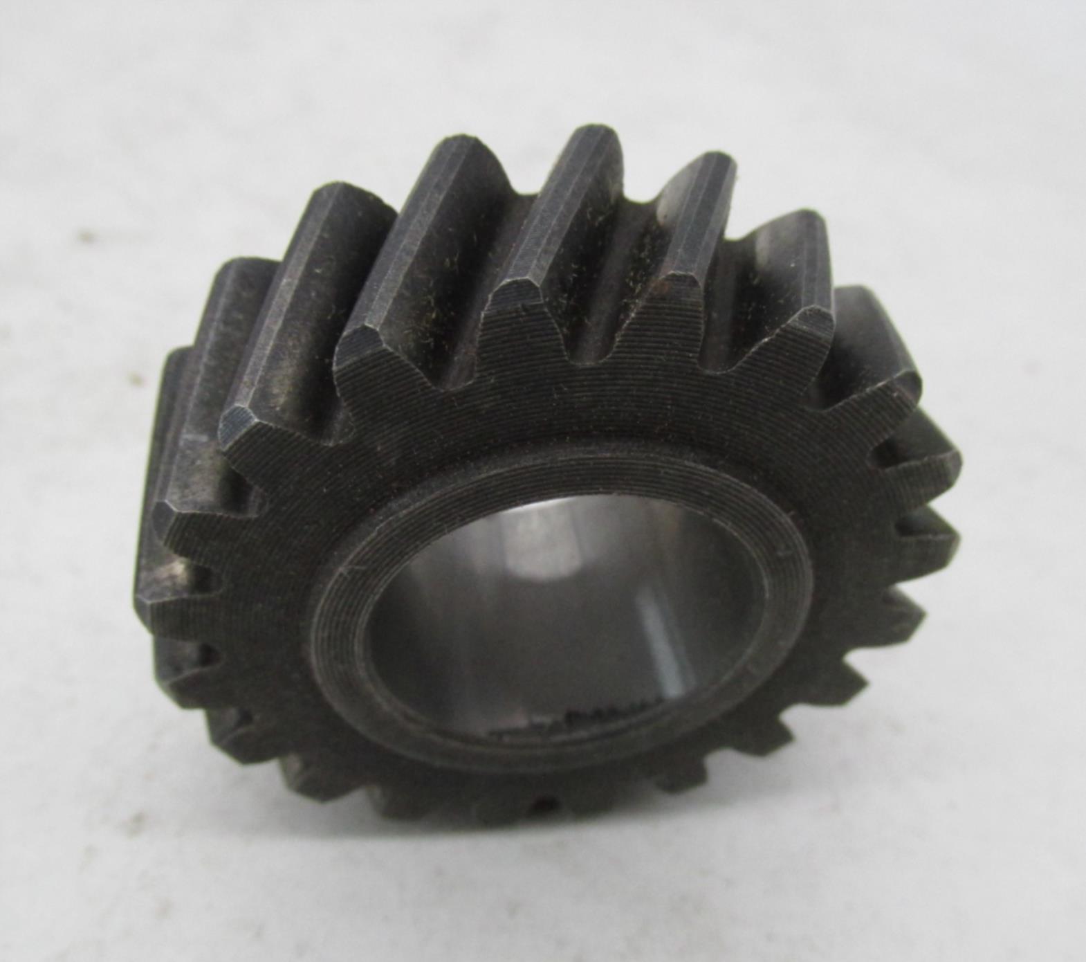 Harley Davidson Aermacchi NOS Transmission Gear Drive 37458-75P
