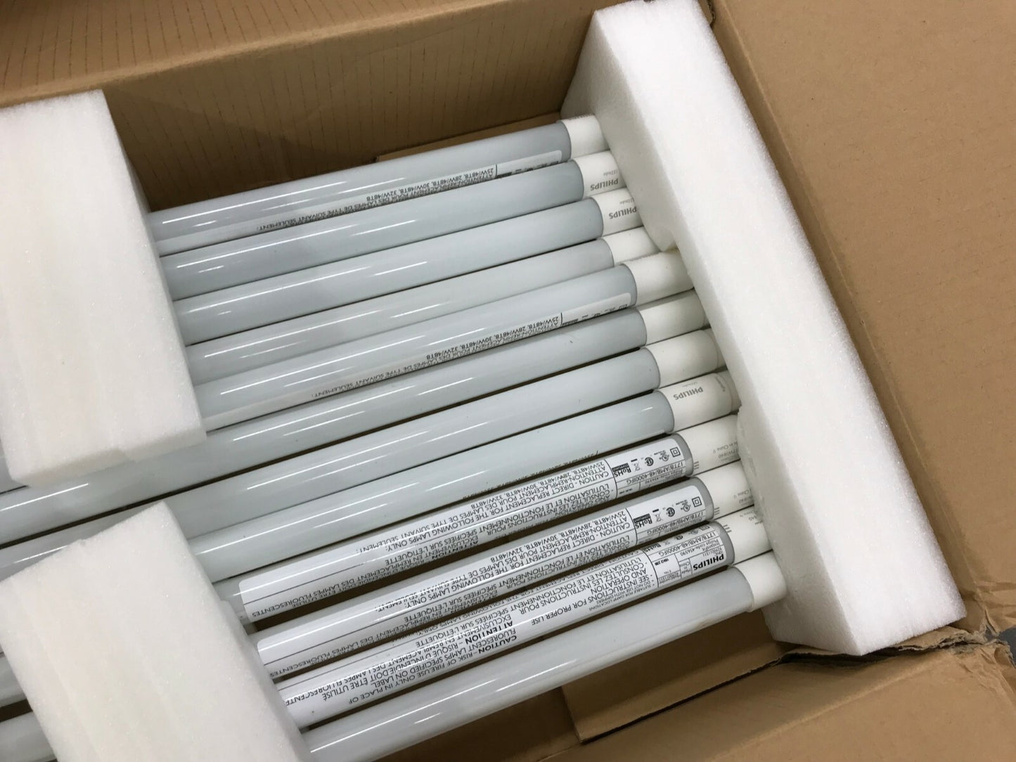 Lot of 12 Philips LED InstantFit 3-Foot T8 Tube Light Bulb 1200-Lumen