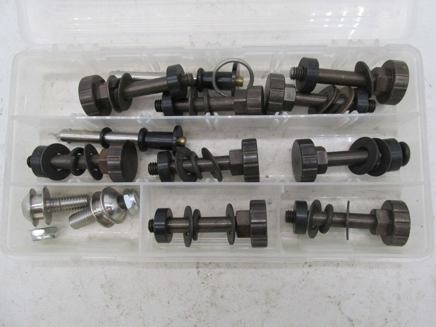 Mixed Lot of Harley Davidson Bubbas Saddlebag Hardware QRSY2KD