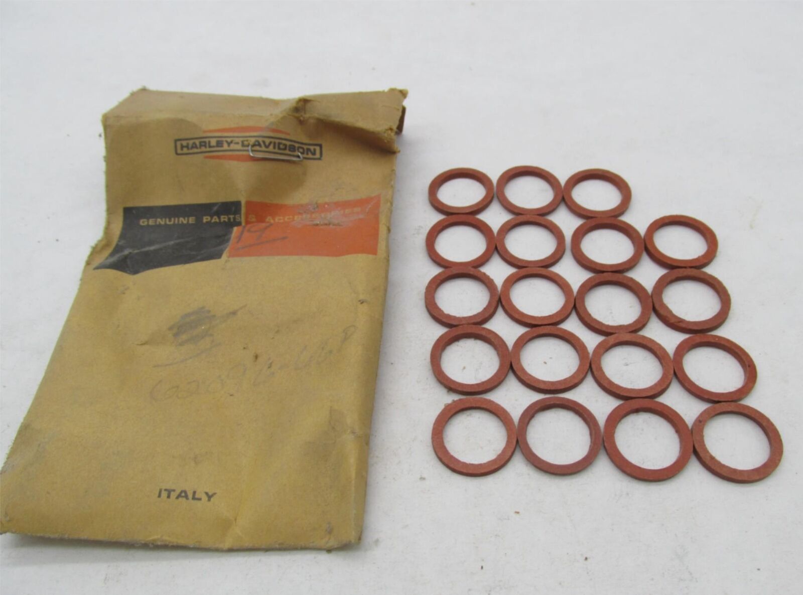 Lot of 19 Harley-Davidson Genuine NOS Aermacchi Gas Tank Valve Gaskets 62096-66P