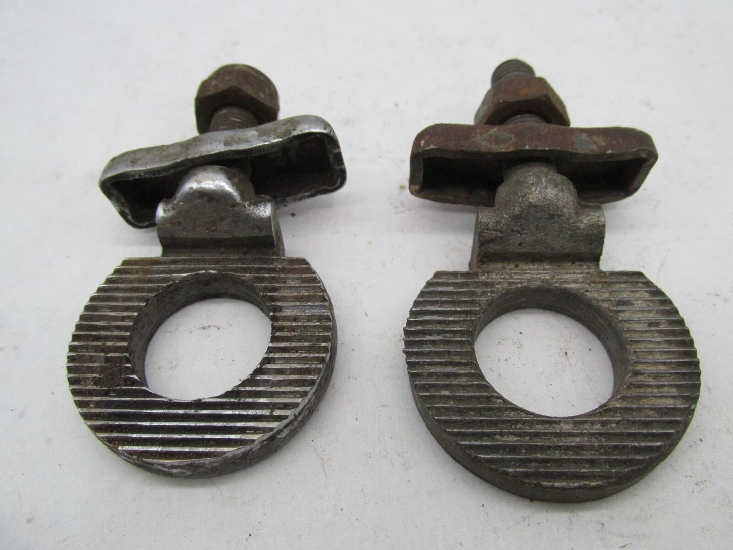 Pair Triumph 1954-73 650 6T T110 T120 TR6 Rear Axle Chain Tensioner Adjusters