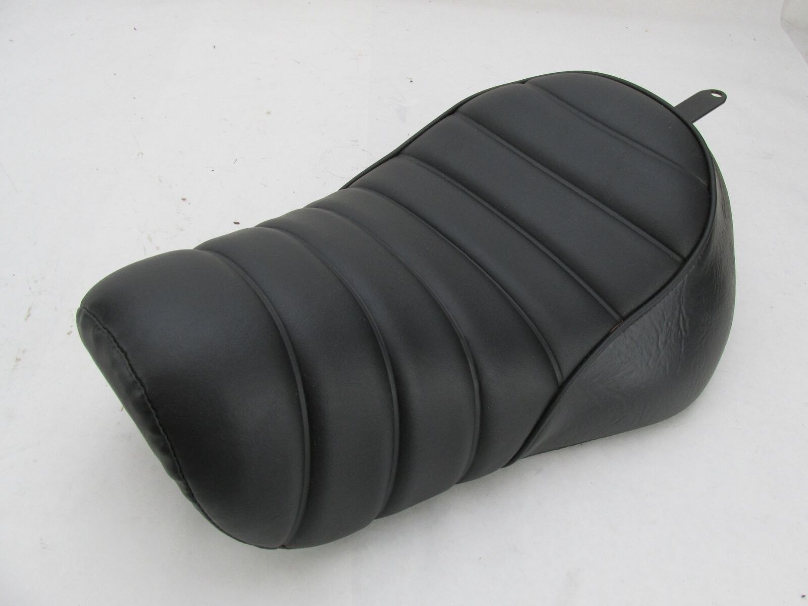 Harley-Davidson Genuine Sportster 2016-21 Black Ribbed Solo Seat 52000195