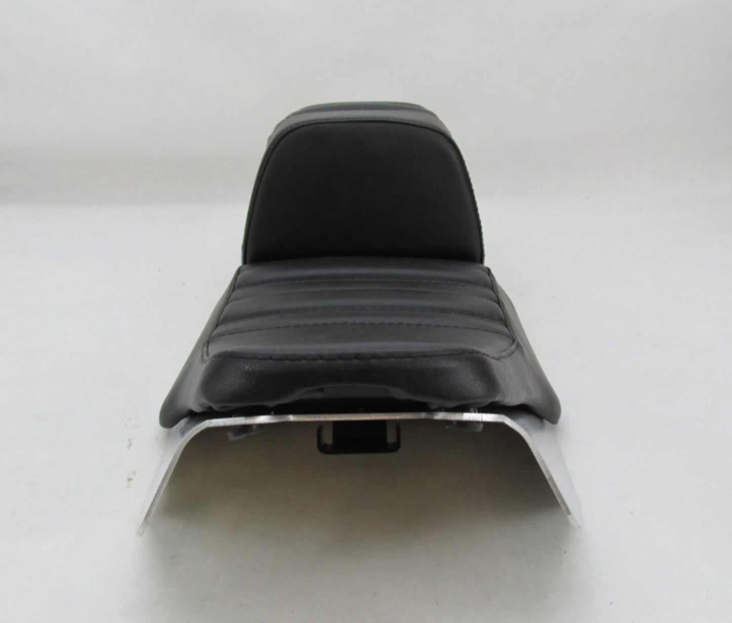 Harley-Davidson Genuine NOS Screamin Eagle 14+ Touring Black Drag Seat 52000452